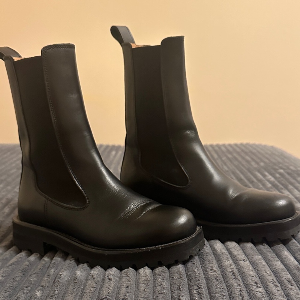 & Other Stories Black Leather Chelsea Combat Boots